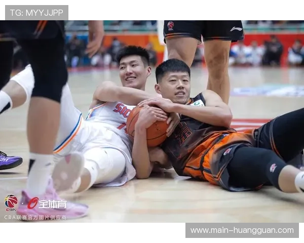 山东高速克里斯28分8篮板,俱乐部杯表现亮眼